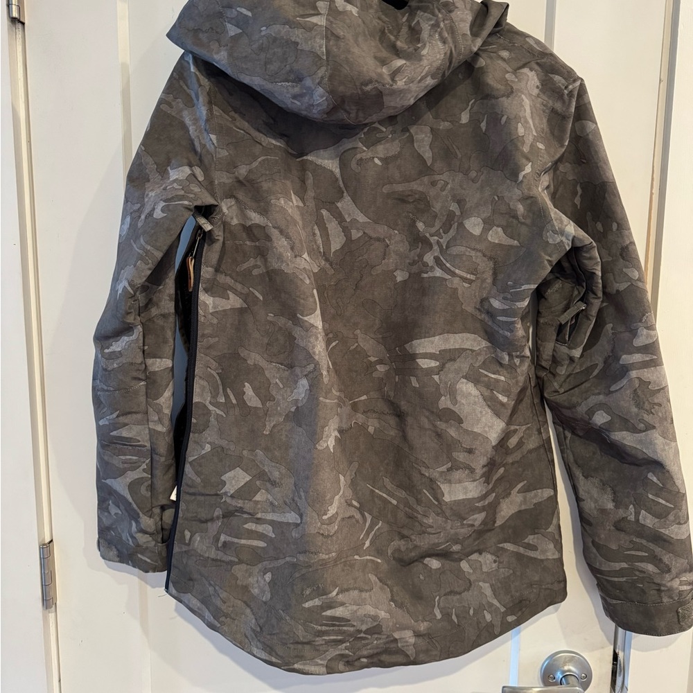 Zip side snowboard jacket by DC hoodie - Picture 2 of 3